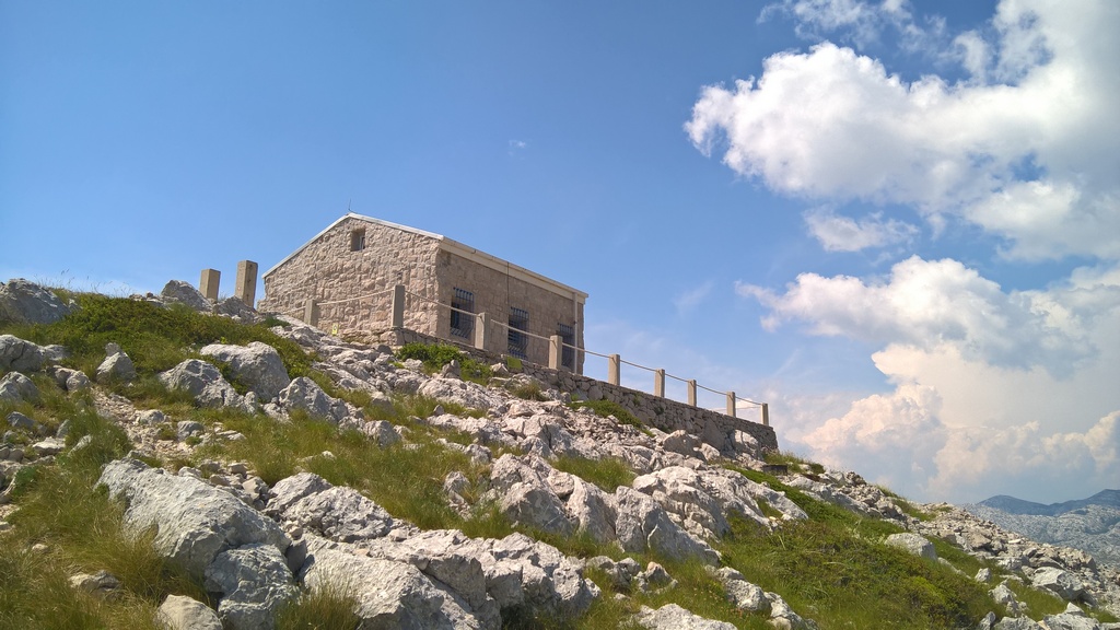 Planinarski dom Toni Roso